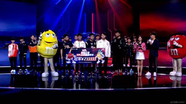 非日常的青姦浪漫 [雨宮沙紀]