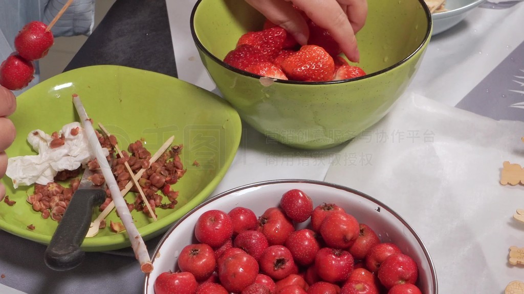 美少女成长计划小游戏 比如促成浪漫关系或事业合作