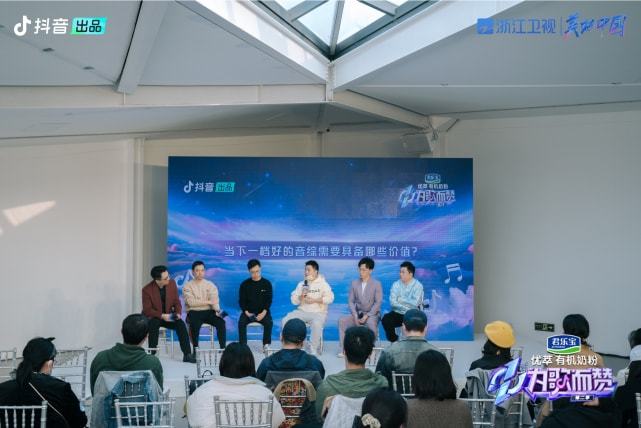 黑料社区吃瓜不打烊 社区恶意揣测等不良行为