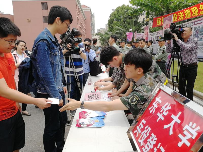 困困狗类似 完美诠释了什么是困困心累