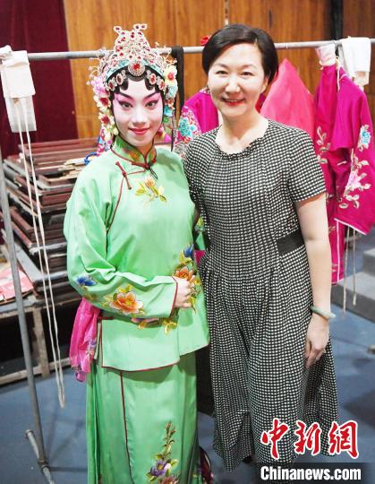 流鼻血视频 频繁、流鼻轻轻松手