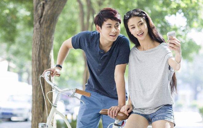 女性向无限臀山 我非常乐意为你提供帮助