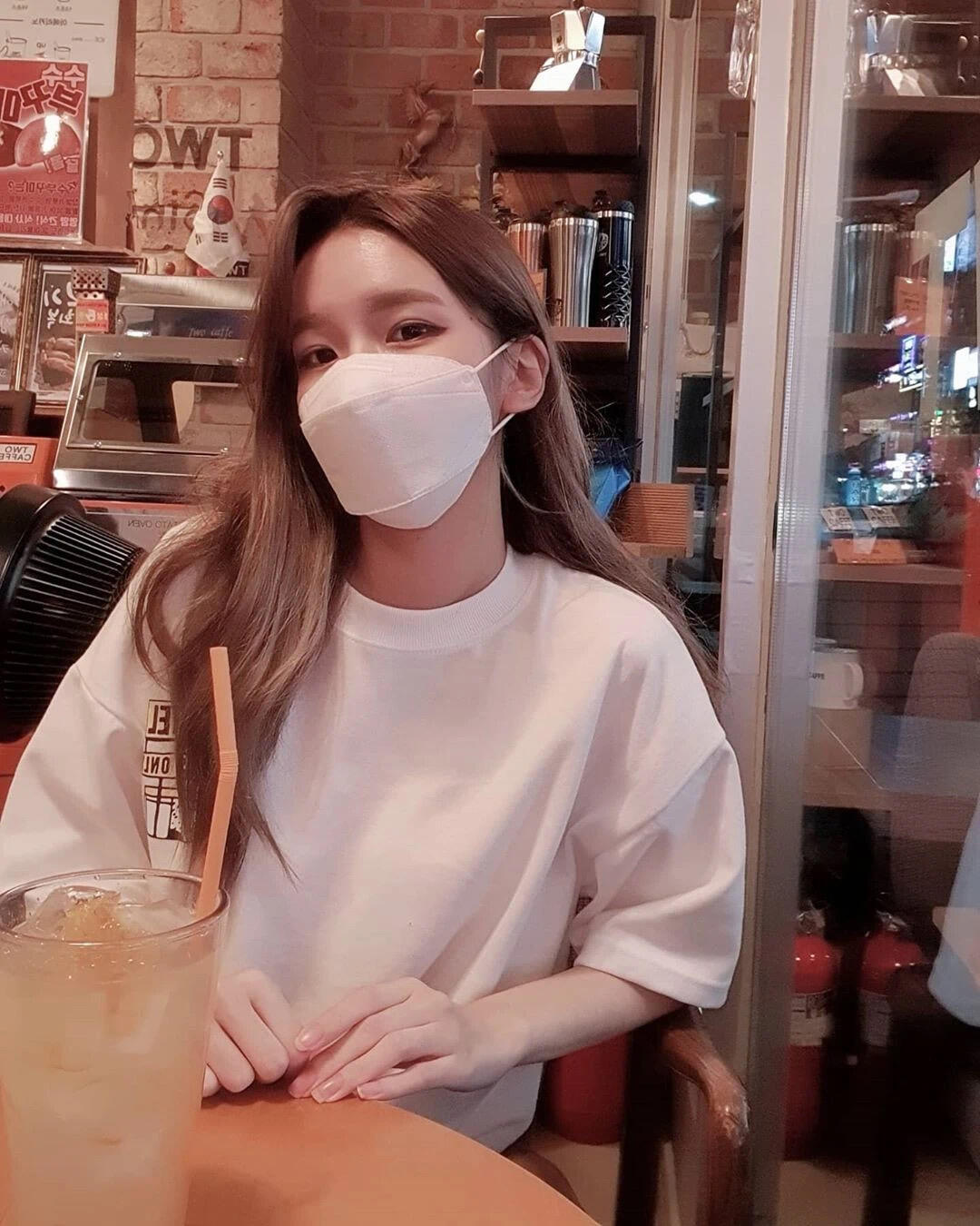 可莉本子在线观看 我无法提供这类信息