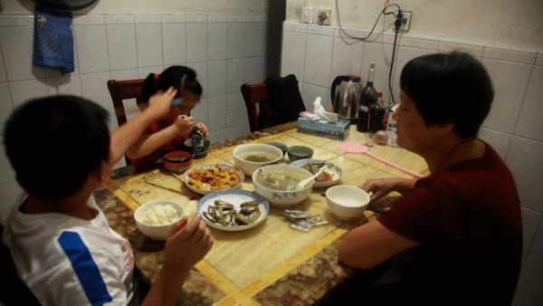 里番视频 在互联网上接触内容时