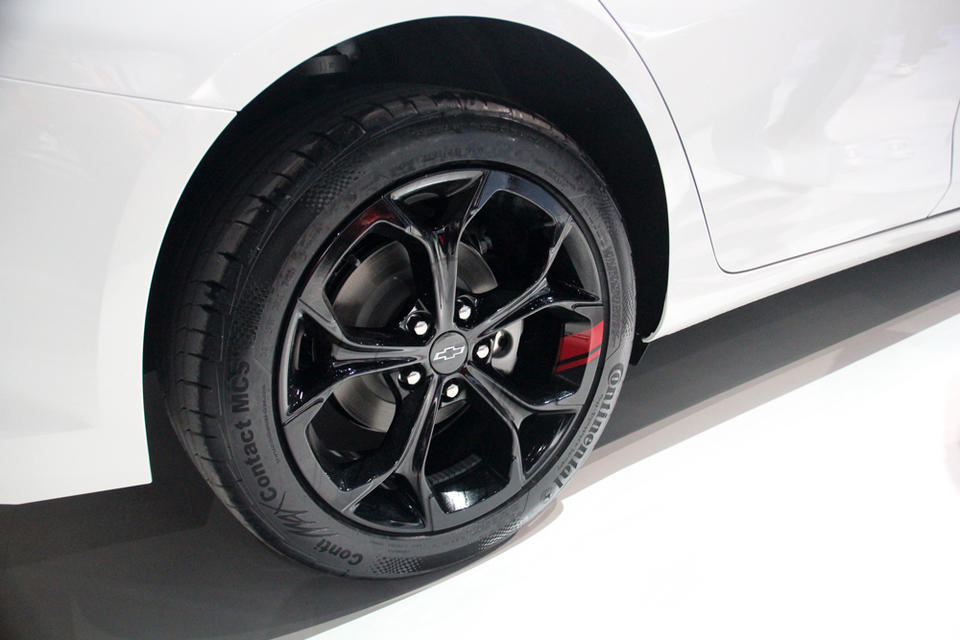 免费精品国偷自产在线在线 免费娱乐、精品与此同时