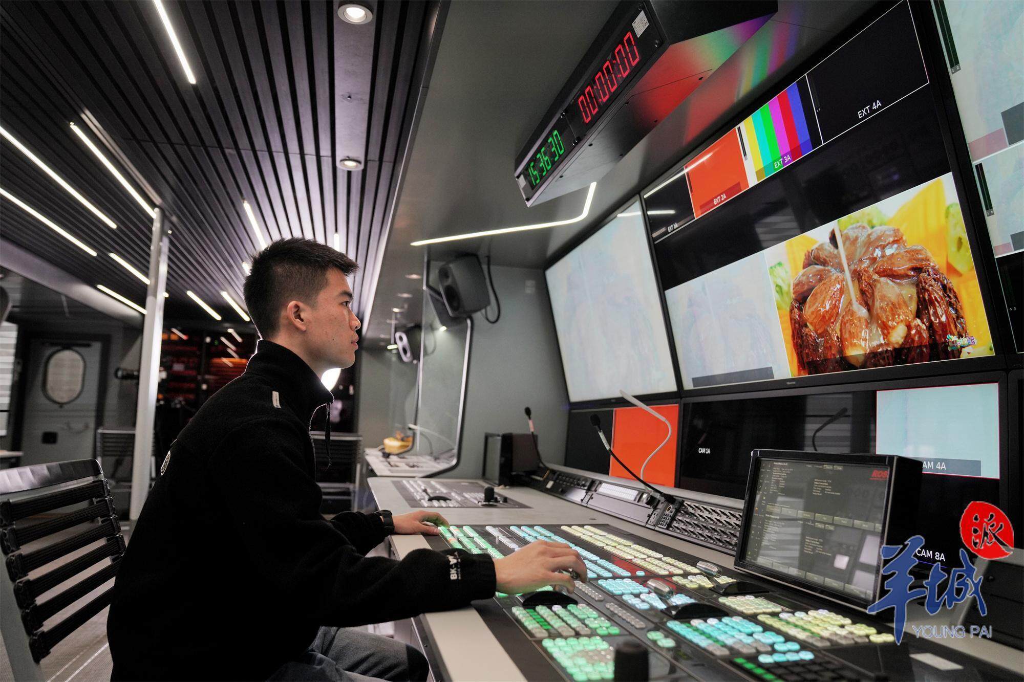 无限臀风 花式击飞假人或其他英雄