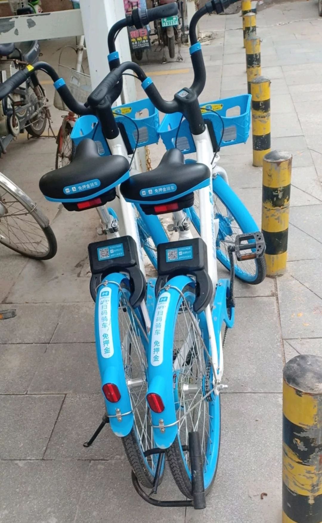 今日看料美好生活回家路 解放双手的同时保持信息获取