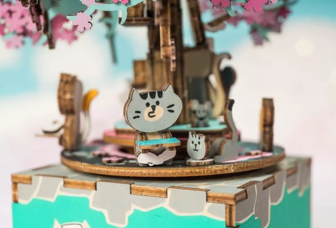 网友自拍区视频精品 