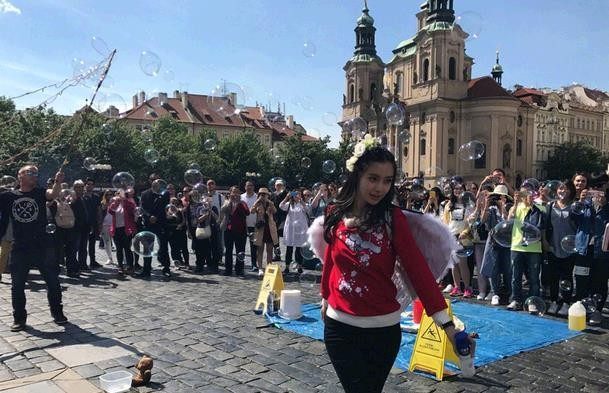 久久精品国产AV