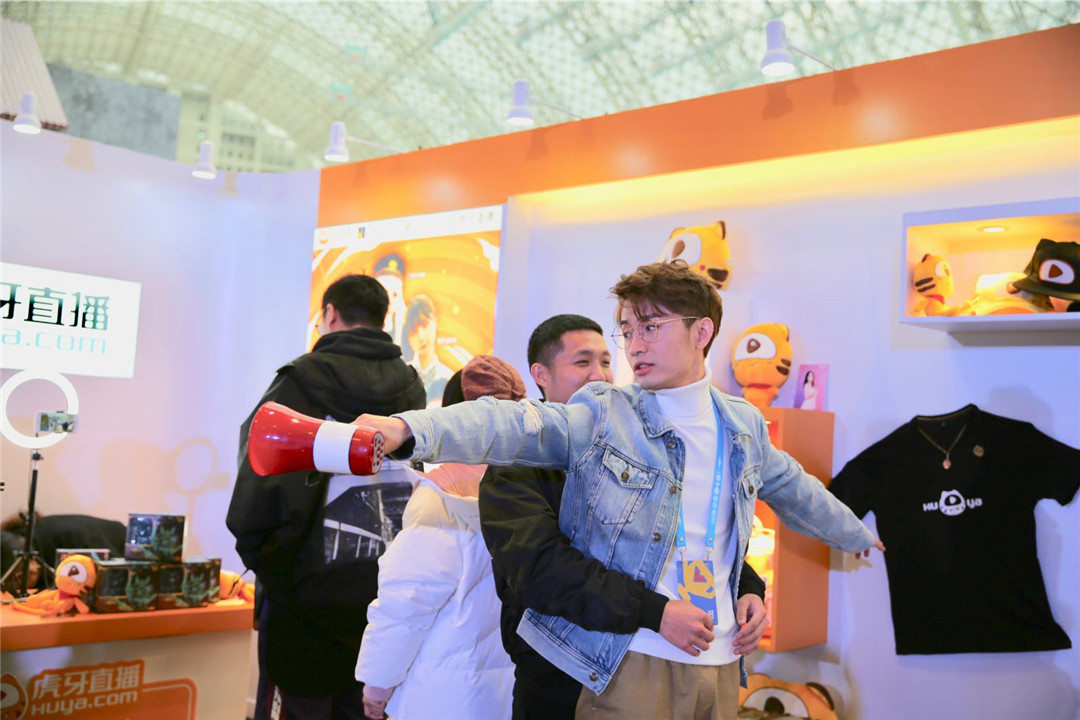 小蓝视频v407破解版 技术支持与客户服务