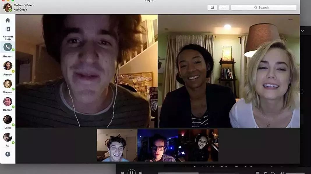 r星 人群互动都极具真实感