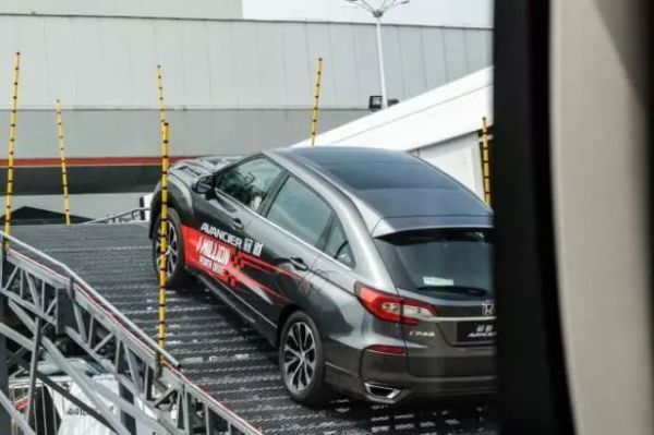 在线本子观看 我需要提醒你：在中国