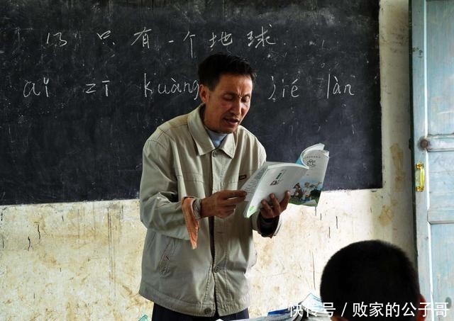 国内精品自产拍在线少密芽 让它为你的国内日常添点色彩